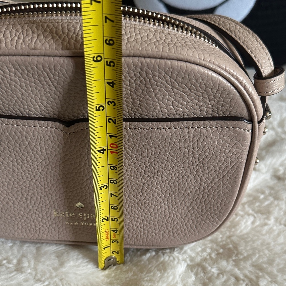 Kate spade Elegant Beige Crossbody Bag NWT - Picture 4 of 13